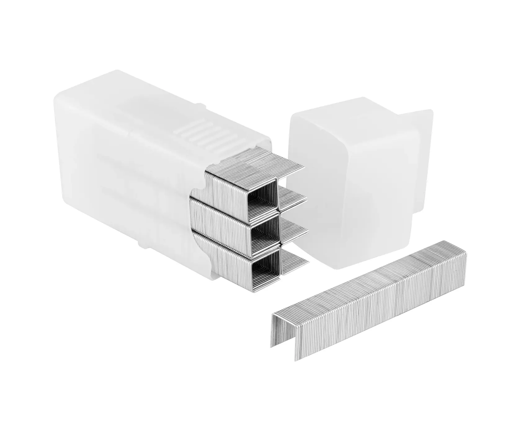 STANLEY 1-TRA208T agrafes argentées dans boîte plastique blanche ouverte, angle latéral, une bande d’agrafes devant.