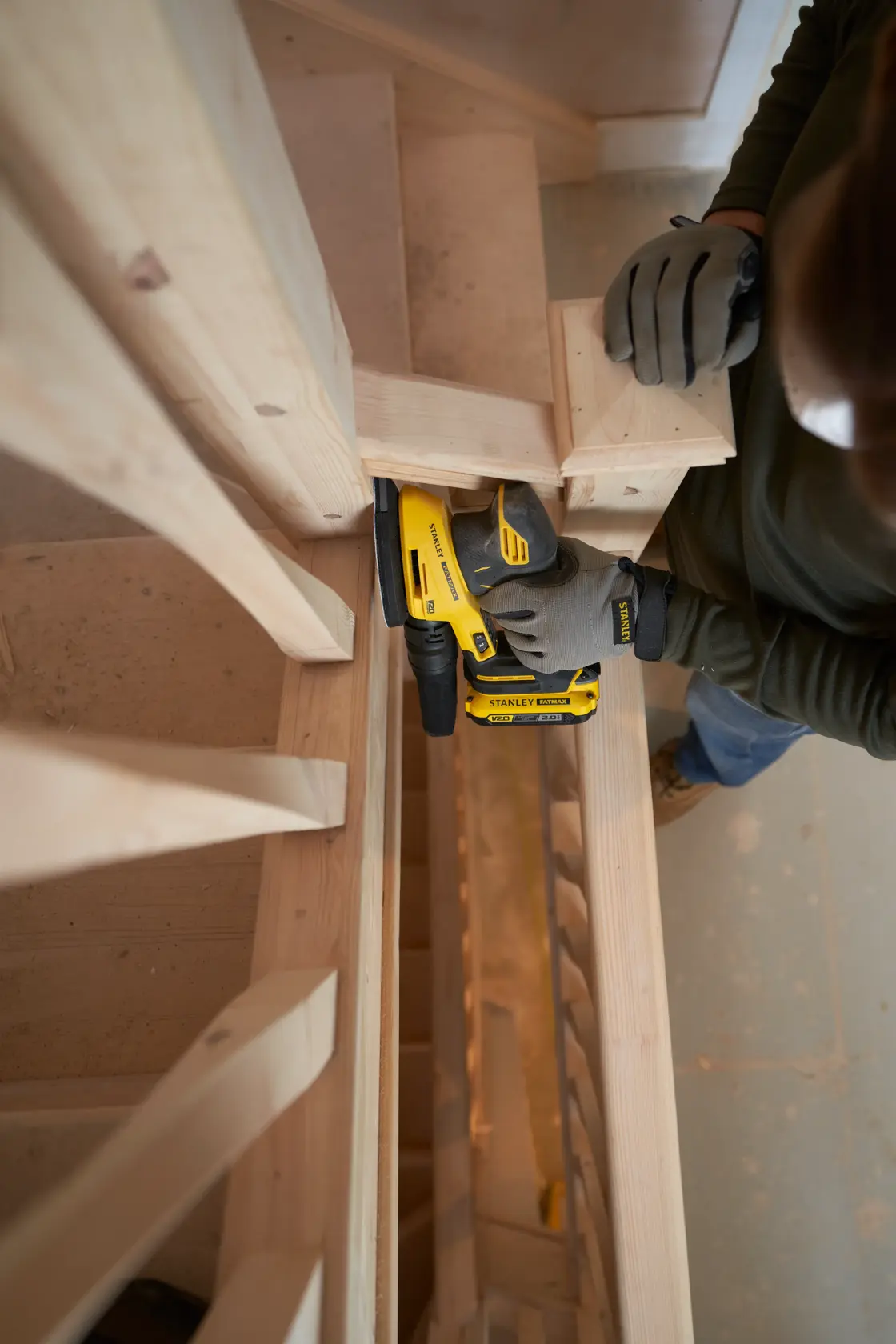 18V STANLEY® FATMAX® V20 Detail Sander with 1 x 2.0Ah Lithium-Ion Battery and Soft Bag